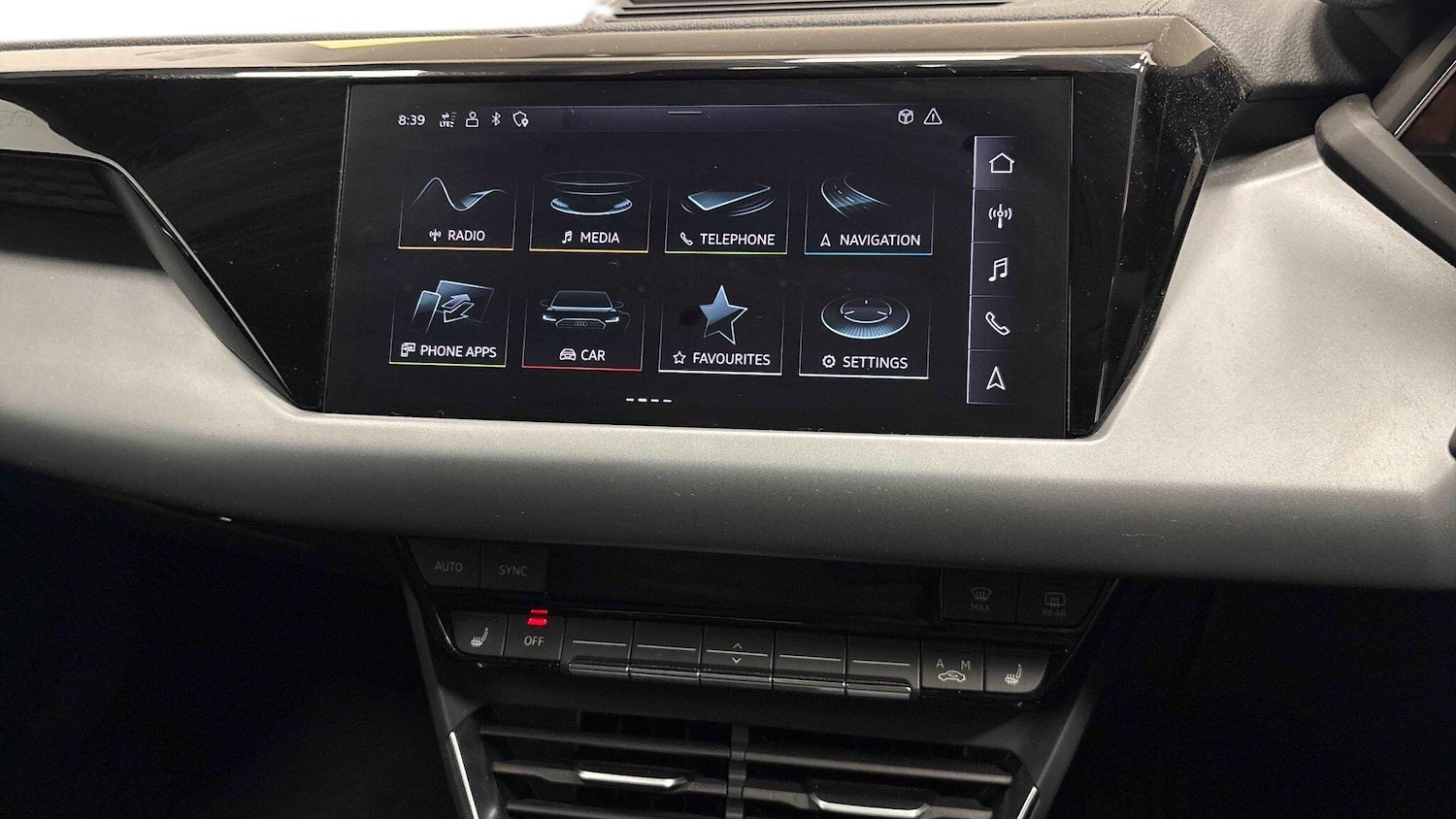 Used Audi e-tron GT 2023 for sale - 76128451: Photo 9