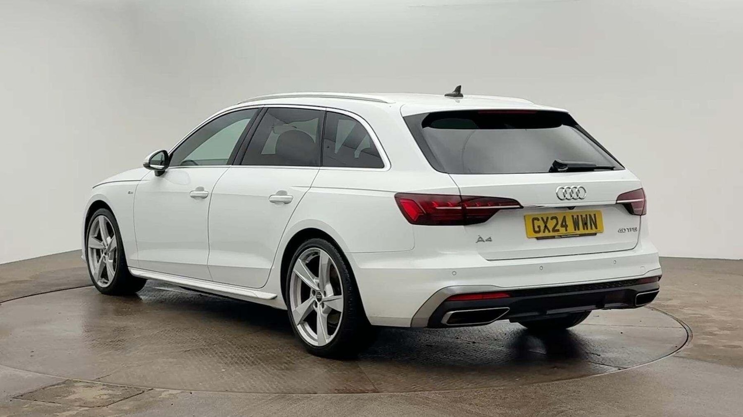 Used Audi A4 Avant 2024 for sale - 77733643: Photo 3