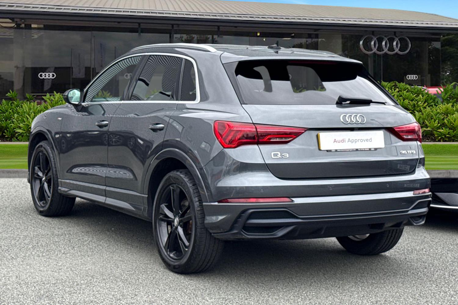 Used Audi Q3 2019 for sale - 78144252: Photo 2