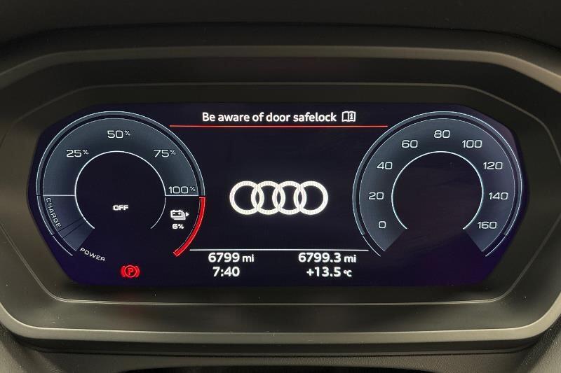 Used Audi Q4 e-tron 2024 for sale - 76353288: Photo 12
