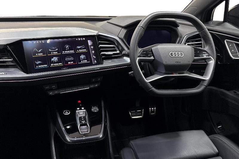 Used Audi Q4 e-tron 2024 for sale - 76353288: Photo 2