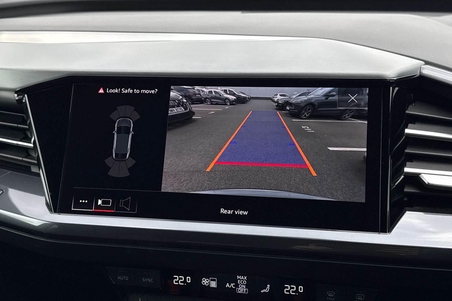 Used Audi Q4 e-tron 2023 for sale - 78070022: Photo 34