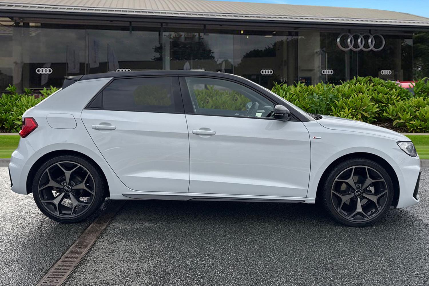 Used Audi A1 2024 for sale - 77270402: Photo 3