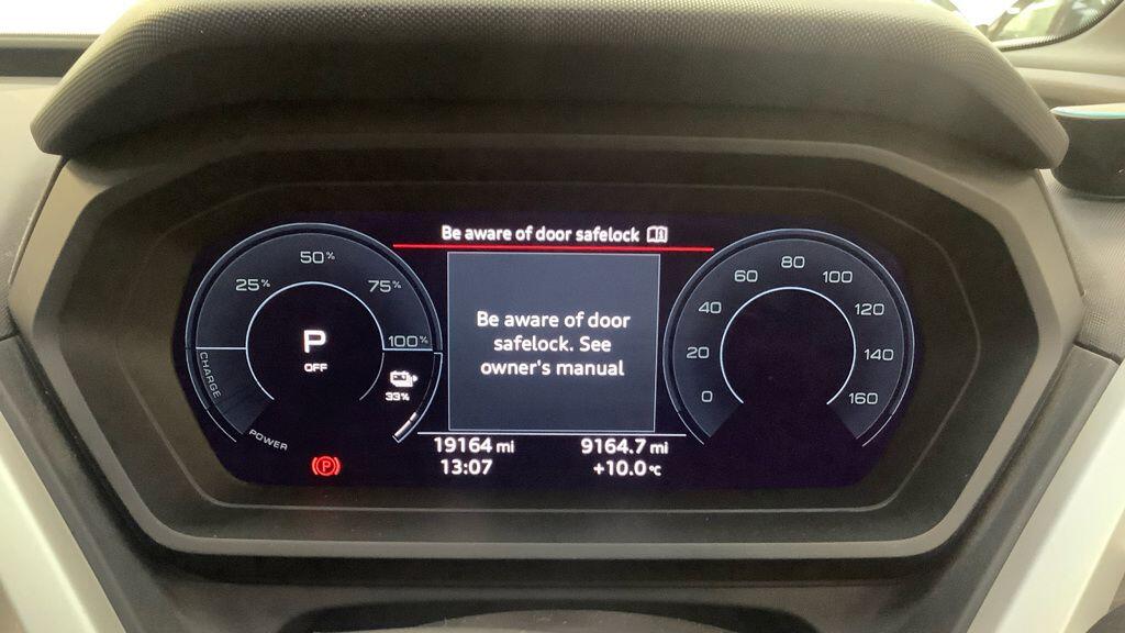 Used Audi Q4 e-tron 2023 for sale - 77608381: Photo 10