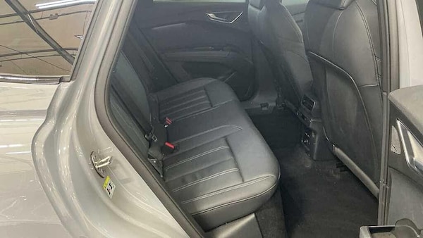 Used Audi Q4 e-tron 2024 for sale - 76263953: Photo 9