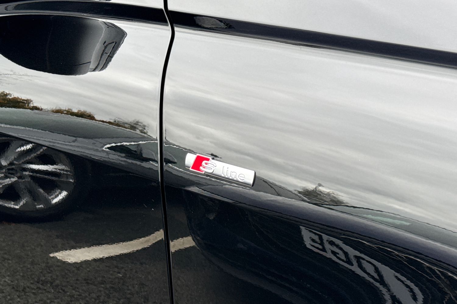 Used Audi Q4 e-tron 2025 for sale - 76435921: Photo 27