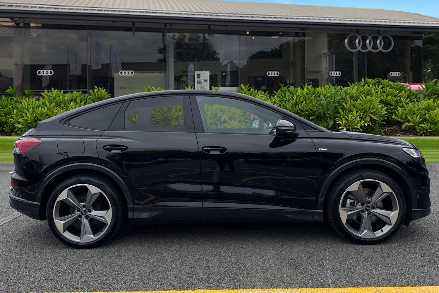 Used Audi Q4 e-tron 2025 for sale - 76435921: Photo 3