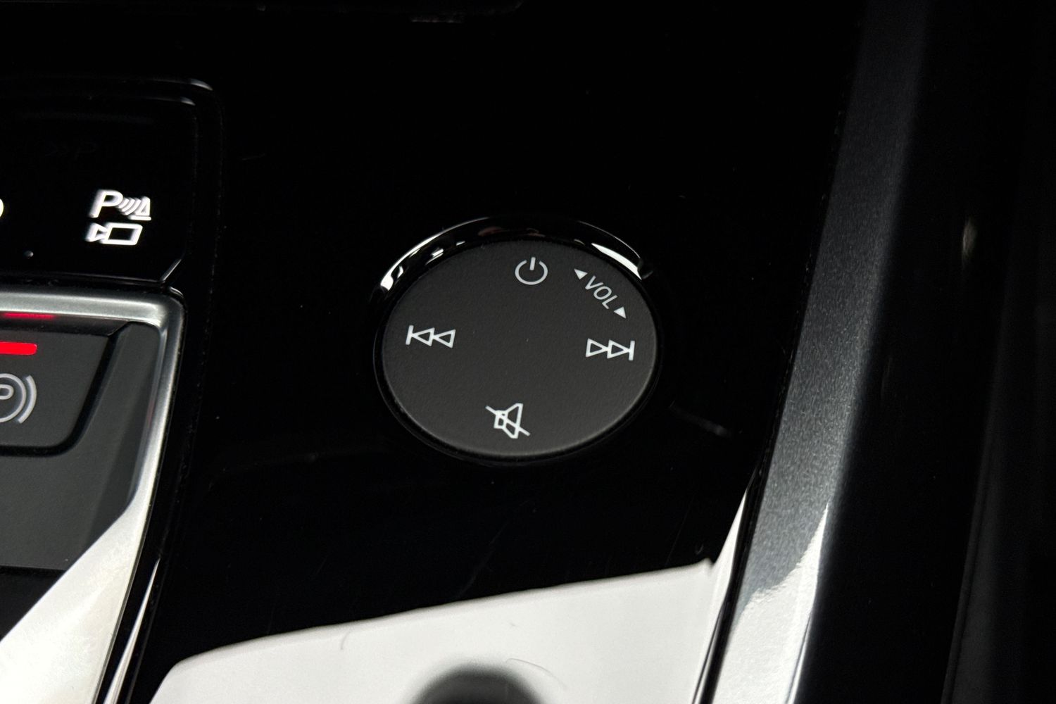 Used Audi Q4 e-tron 2025 for sale - 76435921: Photo 50