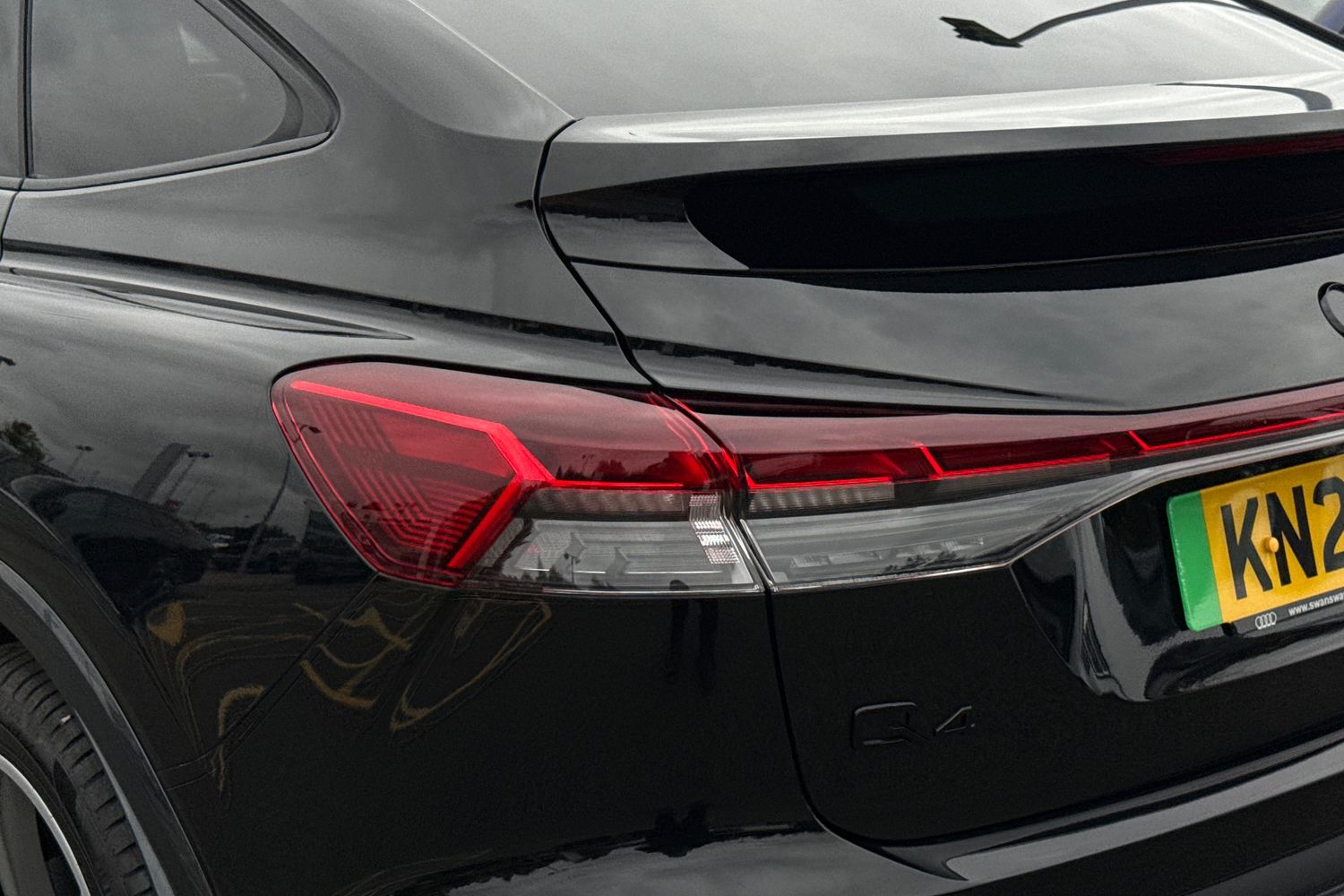 Used Audi Q4 e-tron 2025 for sale - 76435921: Photo 8