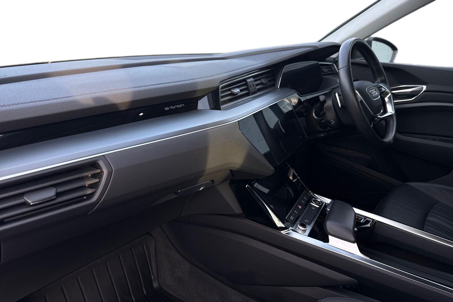 Used Audi Q8 2023 for sale - 76968028: Photo 14