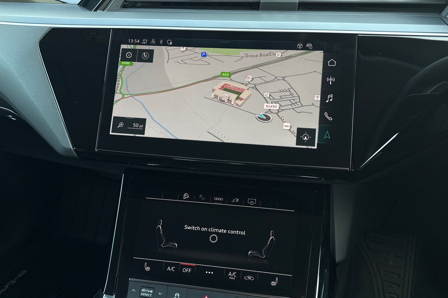 Used Audi Q8 2023 for sale - 76968028: Photo 16