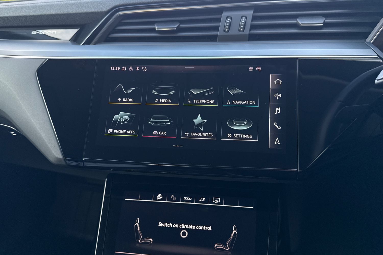 Used Audi Q8 2023 for sale - 76968028: Photo 28