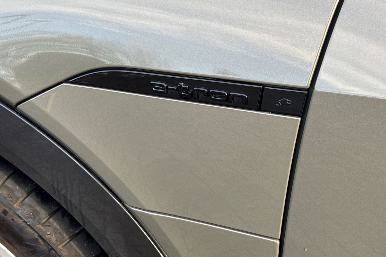 Used Audi Q8 2023 for sale - 76968028: Photo 48