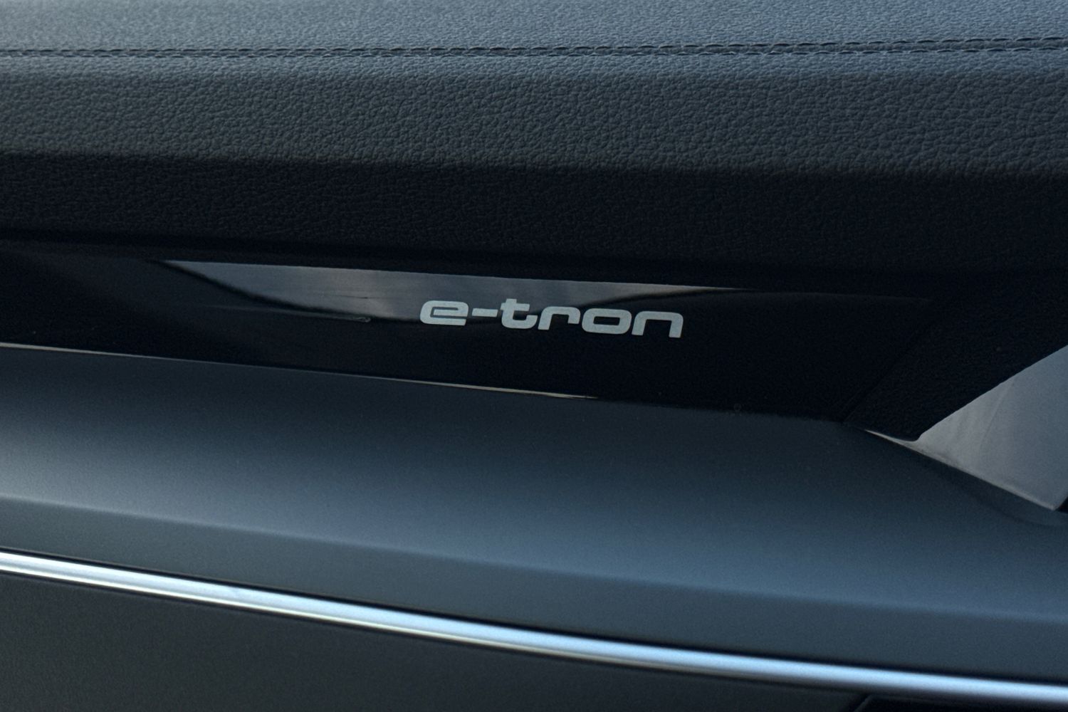 Used Audi Q8 2023 for sale - 76968028: Photo 59