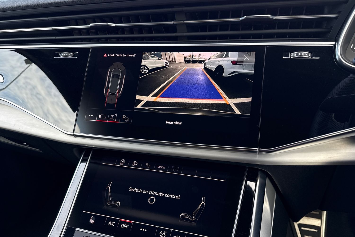 Used Audi Q7 2022 for sale - 76624994: Photo 25