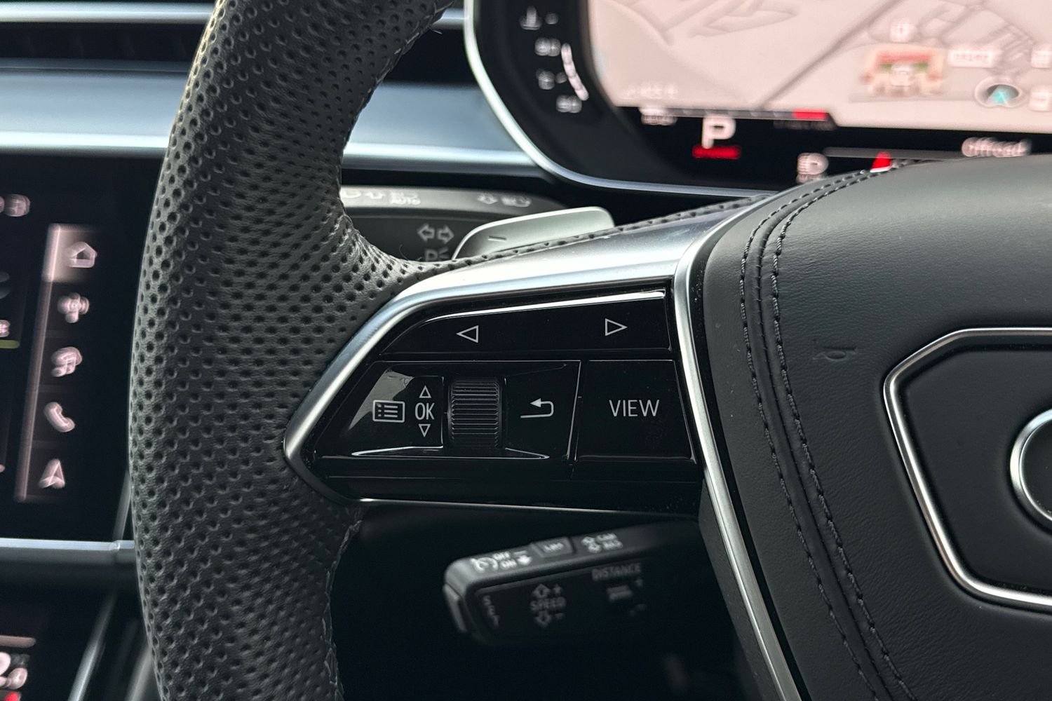 Used Audi A8 2023 for sale - 77368497: Photo 40