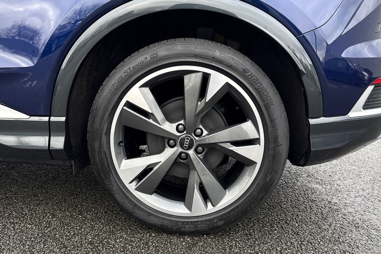 Used Audi Q4 e-tron 2026 for sale - 77747639: Photo 11