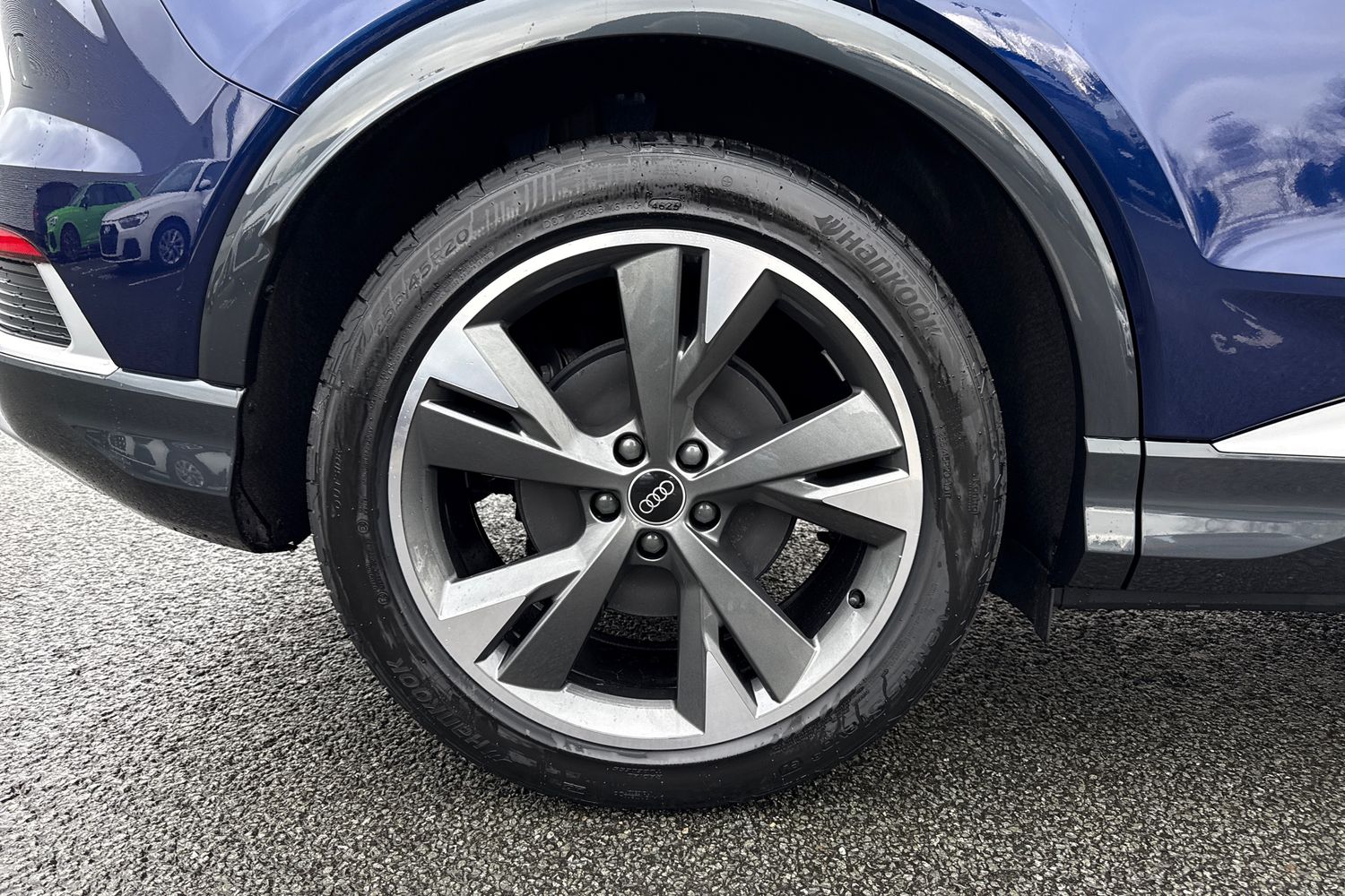 Used Audi Q4 e-tron 2026 for sale - 77747639: Photo 12