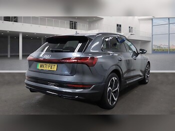 Used Audi e-tron 2021 for sale - 77287190: Photo