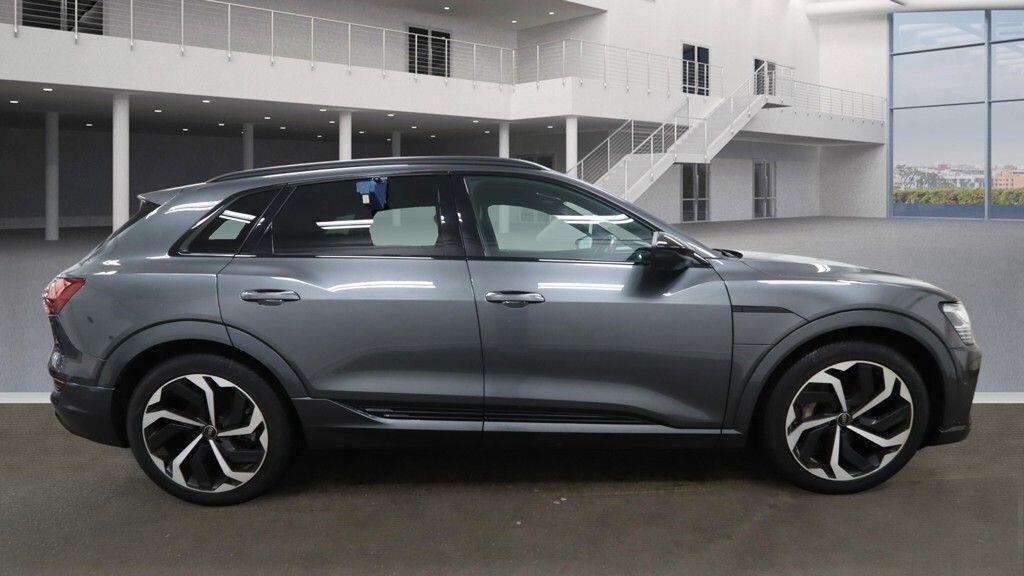 Used Audi e-tron 2021 for sale - 77287190: Photo 5