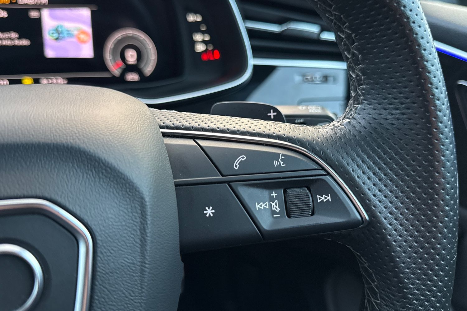 Used Audi Q8 2023 for sale - 77206589: Photo 47