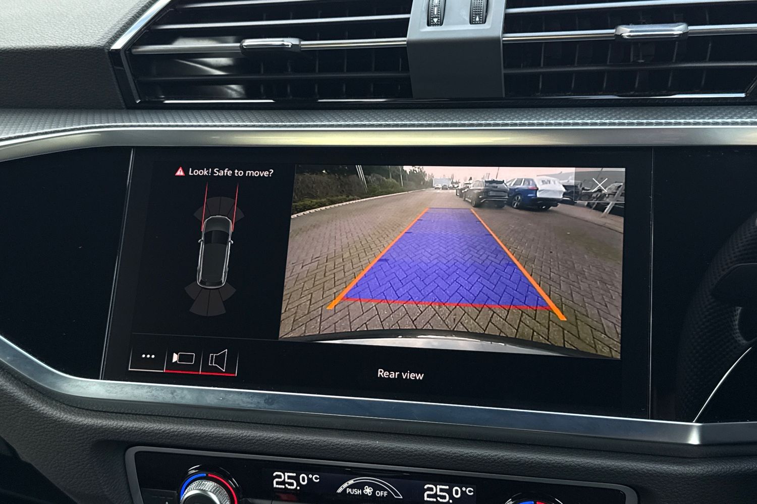 Used Audi Q3 2025 for sale - 76916499: Photo 36