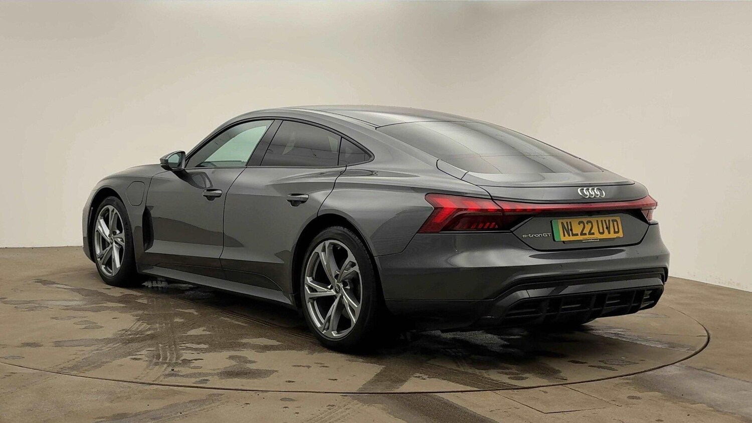 Used Audi e-tron GT 2022 for sale - 76558252: Photo 3