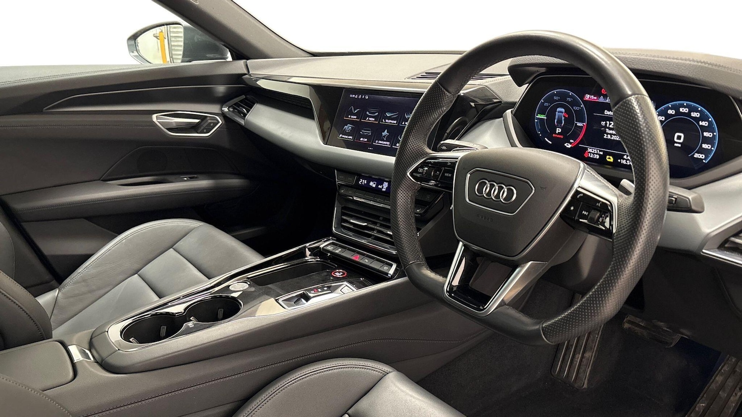 Used Audi e-tron GT 2022 for sale - 76558252: Photo 6