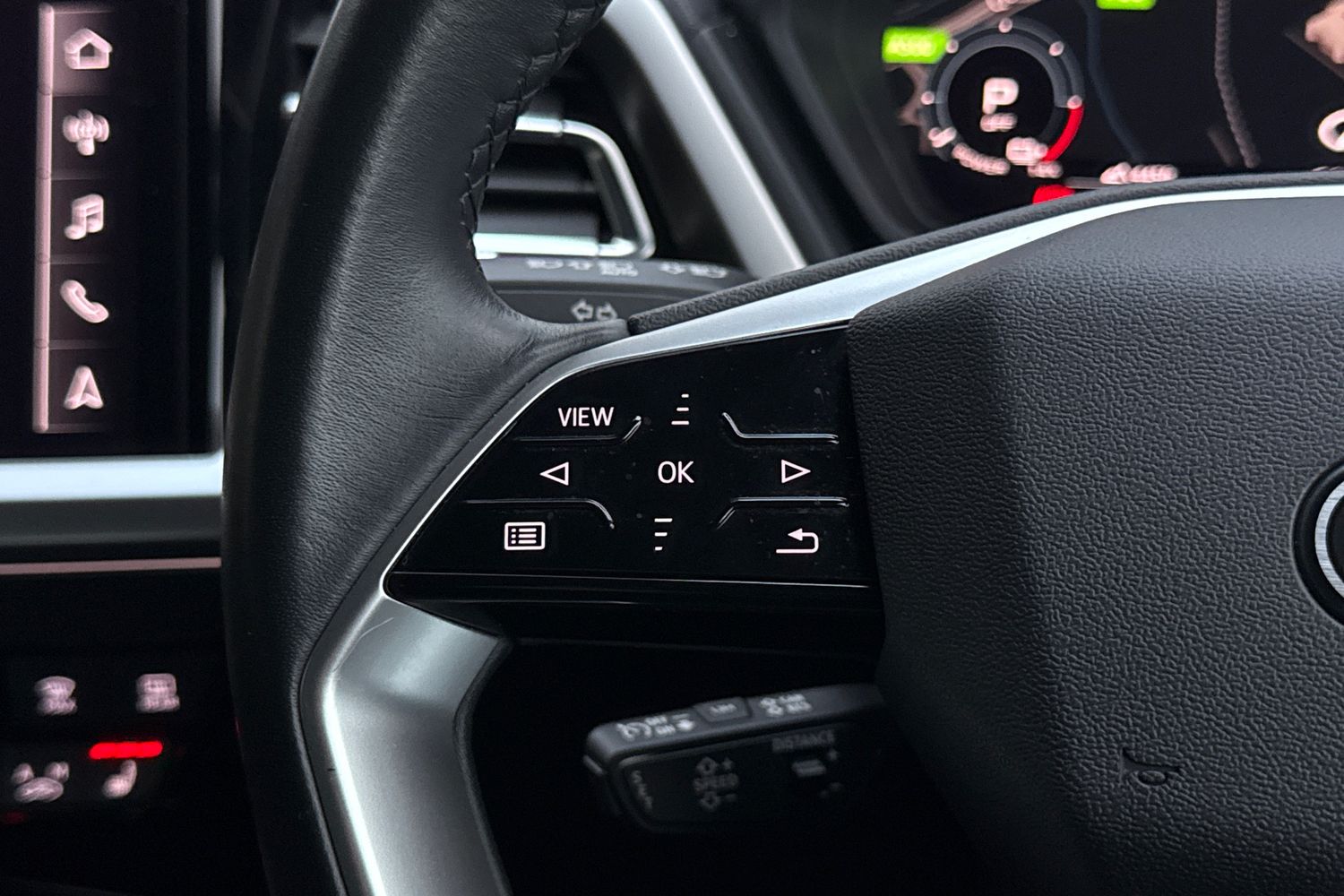 Used Audi Q4 e-tron 2024 for sale - 76836345: Photo 41