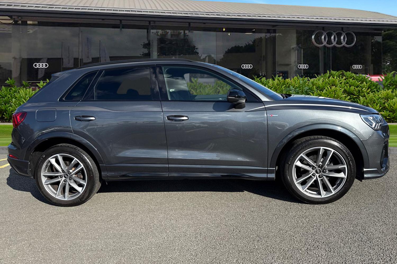 Used Audi Q3 2022 for sale - 76047274: Photo 3
