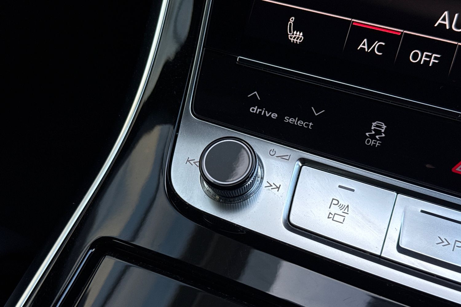 Used Audi Q8 2023 for sale - 76789542: Photo 50