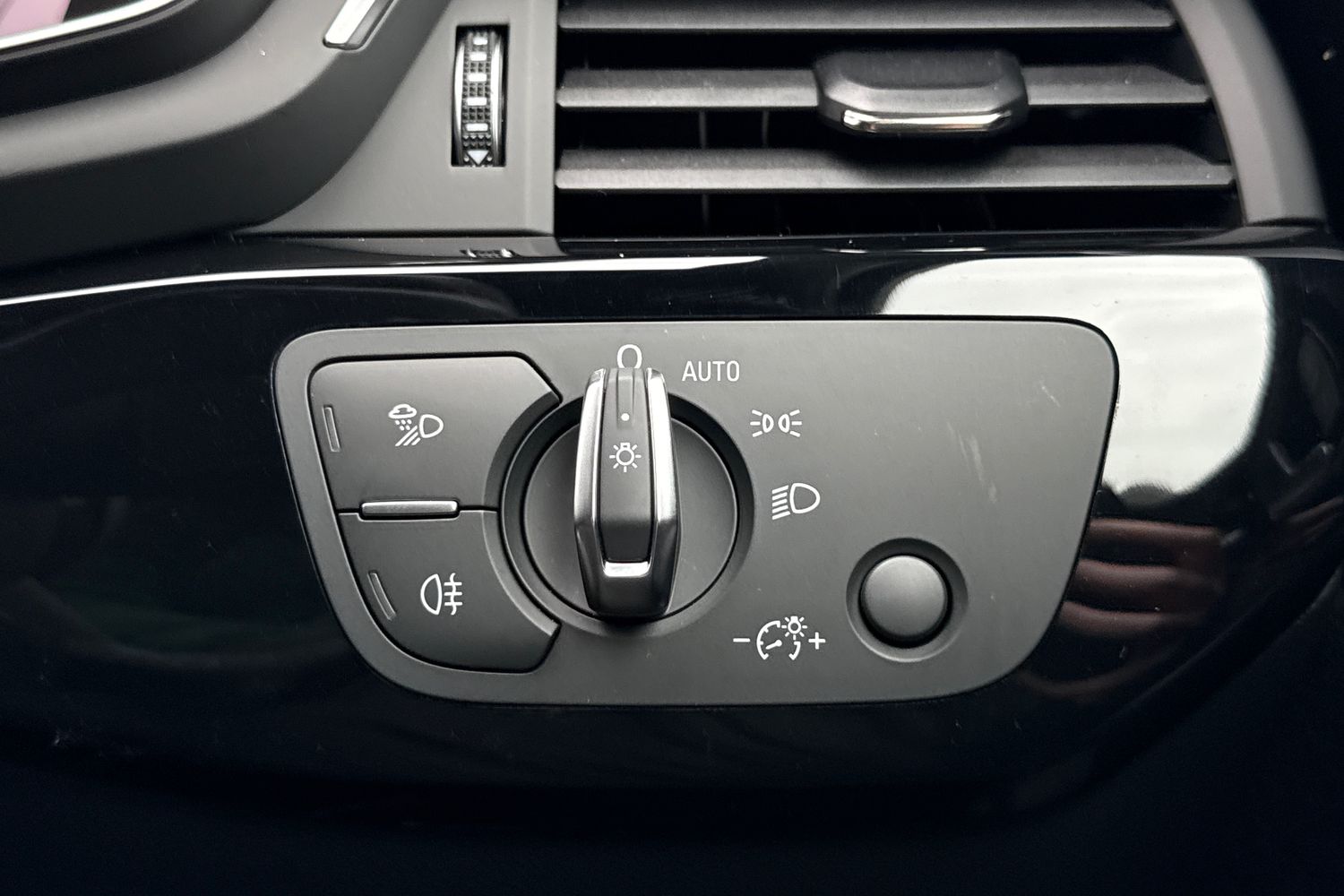 Used Audi A4 2024 for sale - 78084196: Photo 43