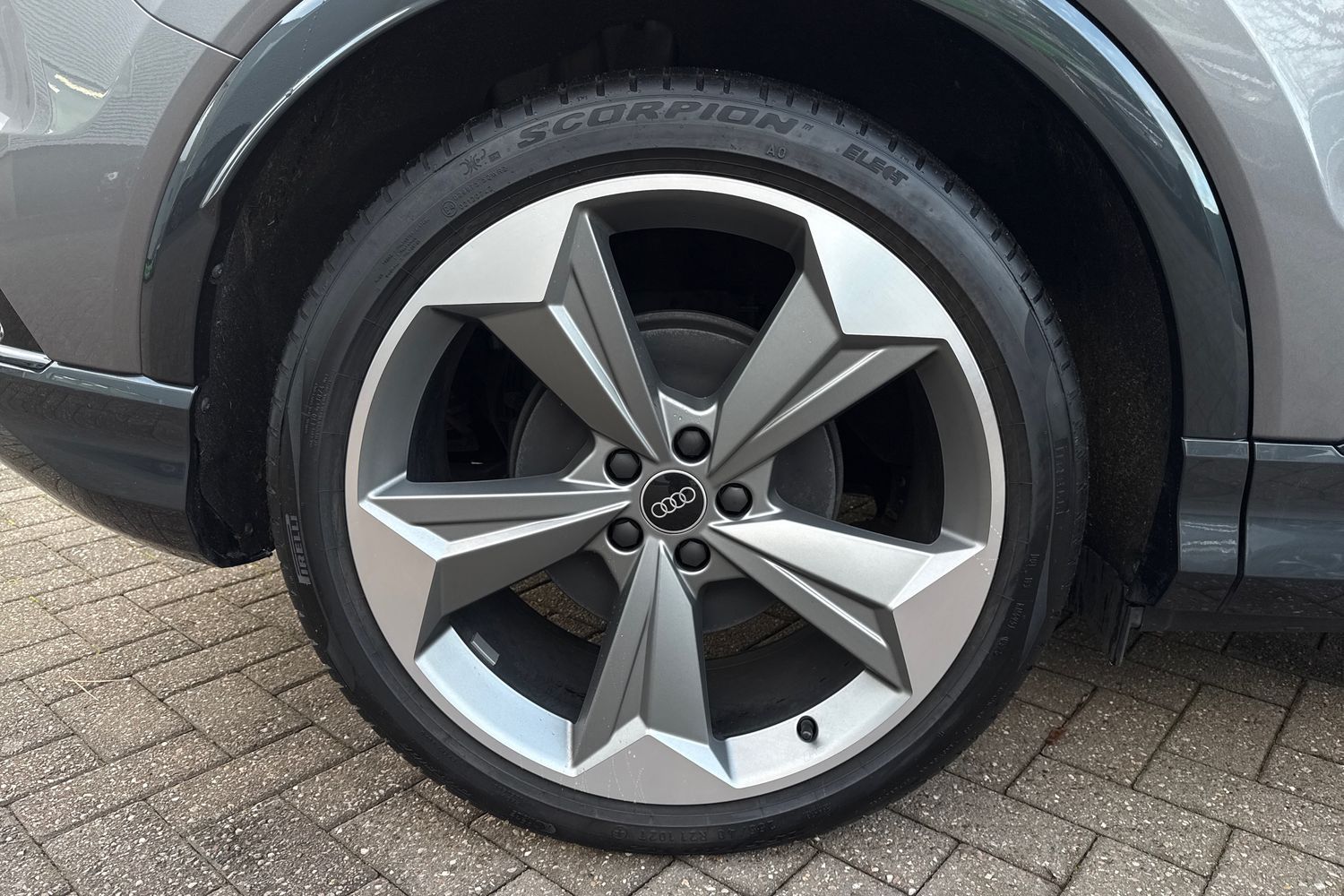 Used Audi Q4 e-tron 2025 for sale - 77382581: Photo 11