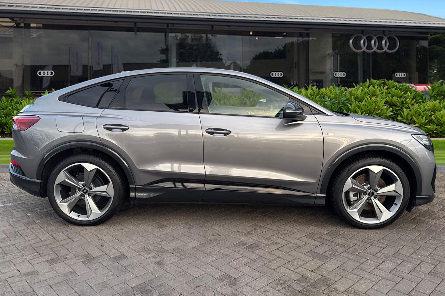 Used Audi Q4 e-tron 2025 for sale - 77382581: Photo 3