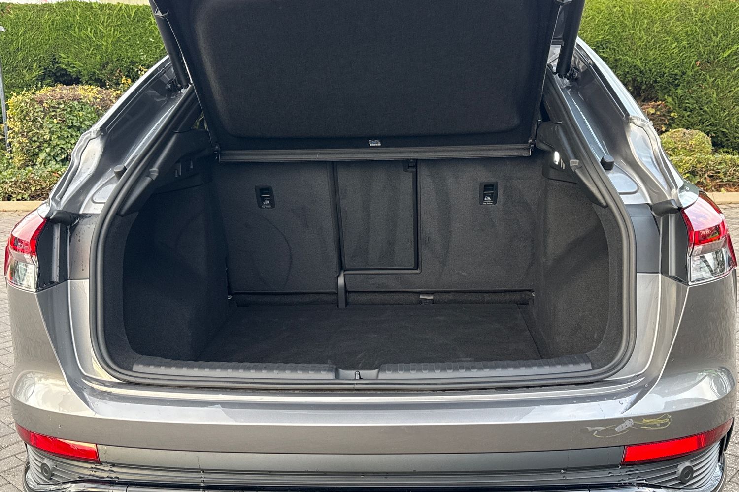 Used Audi Q4 e-tron 2025 for sale - 77382581: Photo 7