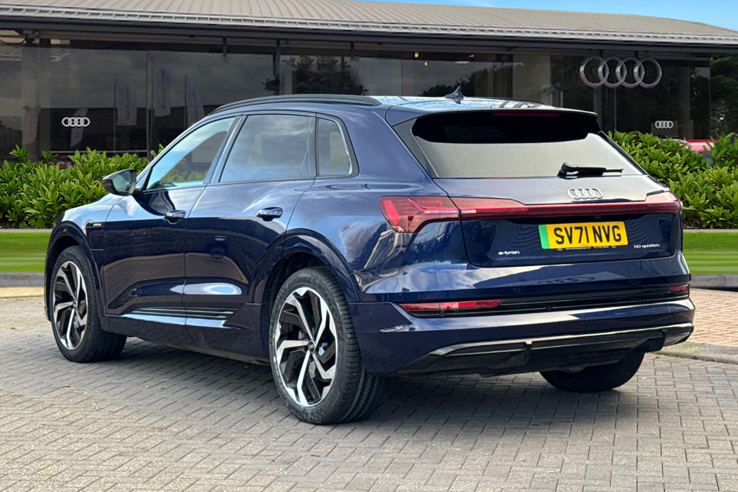 Used Audi e-tron 2021 for sale - 76896246: Photo 2