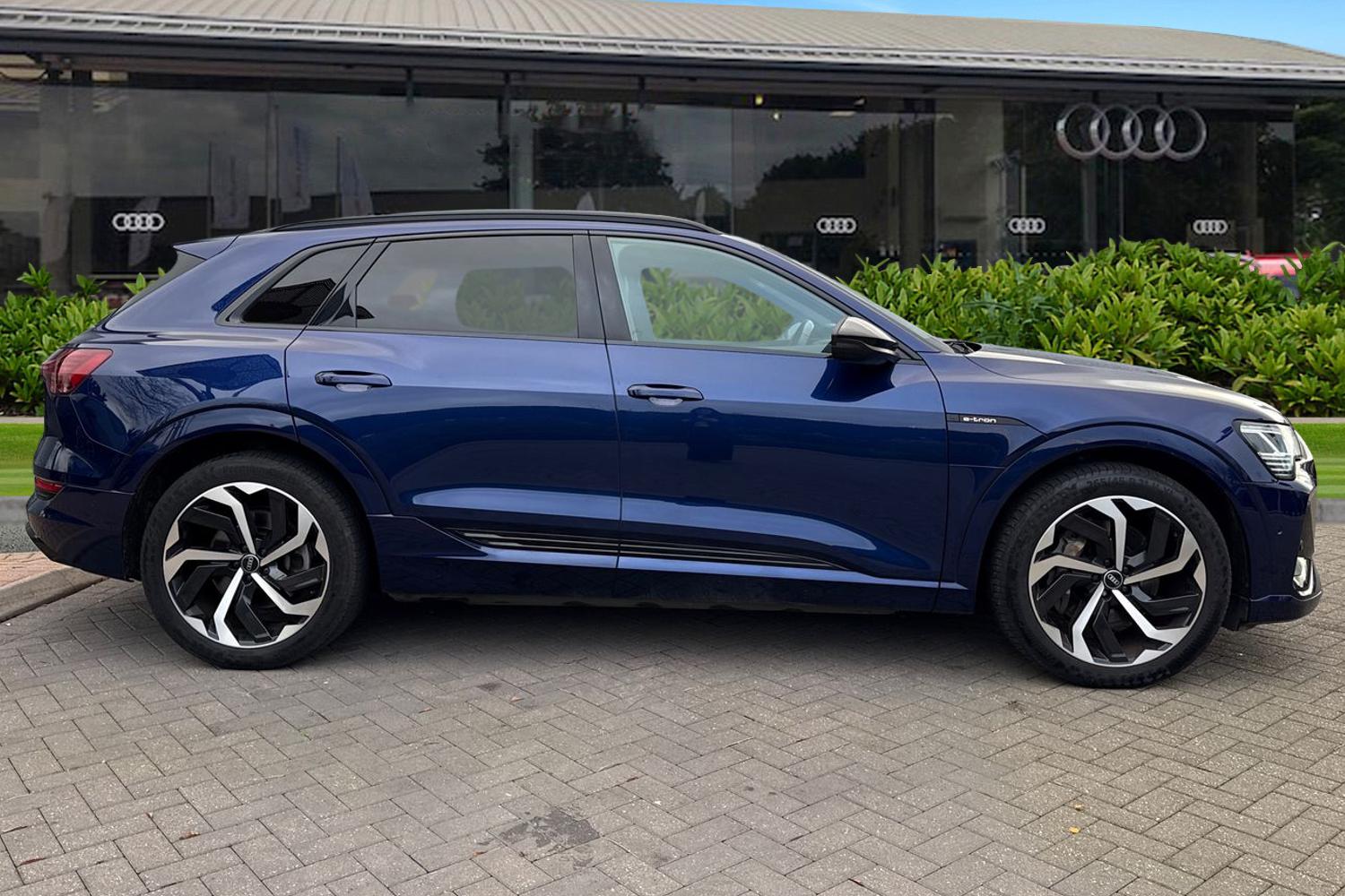 Used Audi e-tron 2021 for sale - 76896246: Photo 3