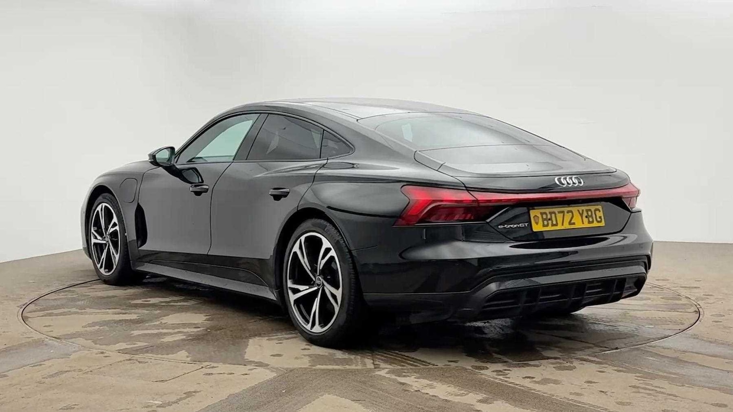 Used Audi e-tron GT 2022 for sale - 78107492: Photo 2