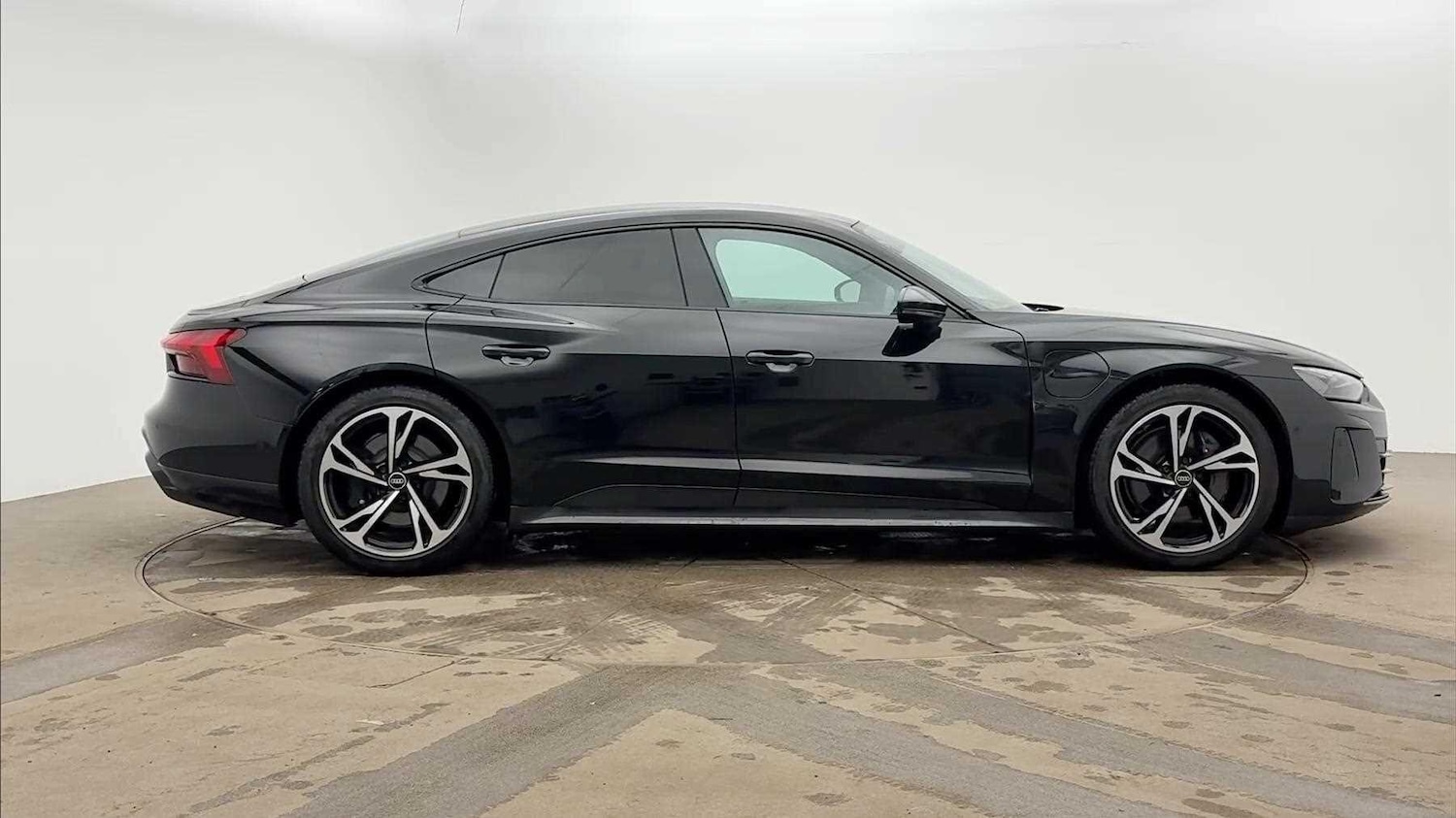 Used Audi e-tron GT 2022 for sale - 78107492: Photo 8