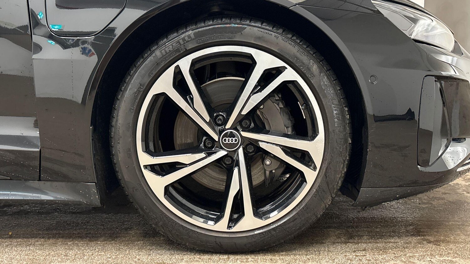 Used Audi e-tron GT 2022 for sale - 78107492: Photo 9