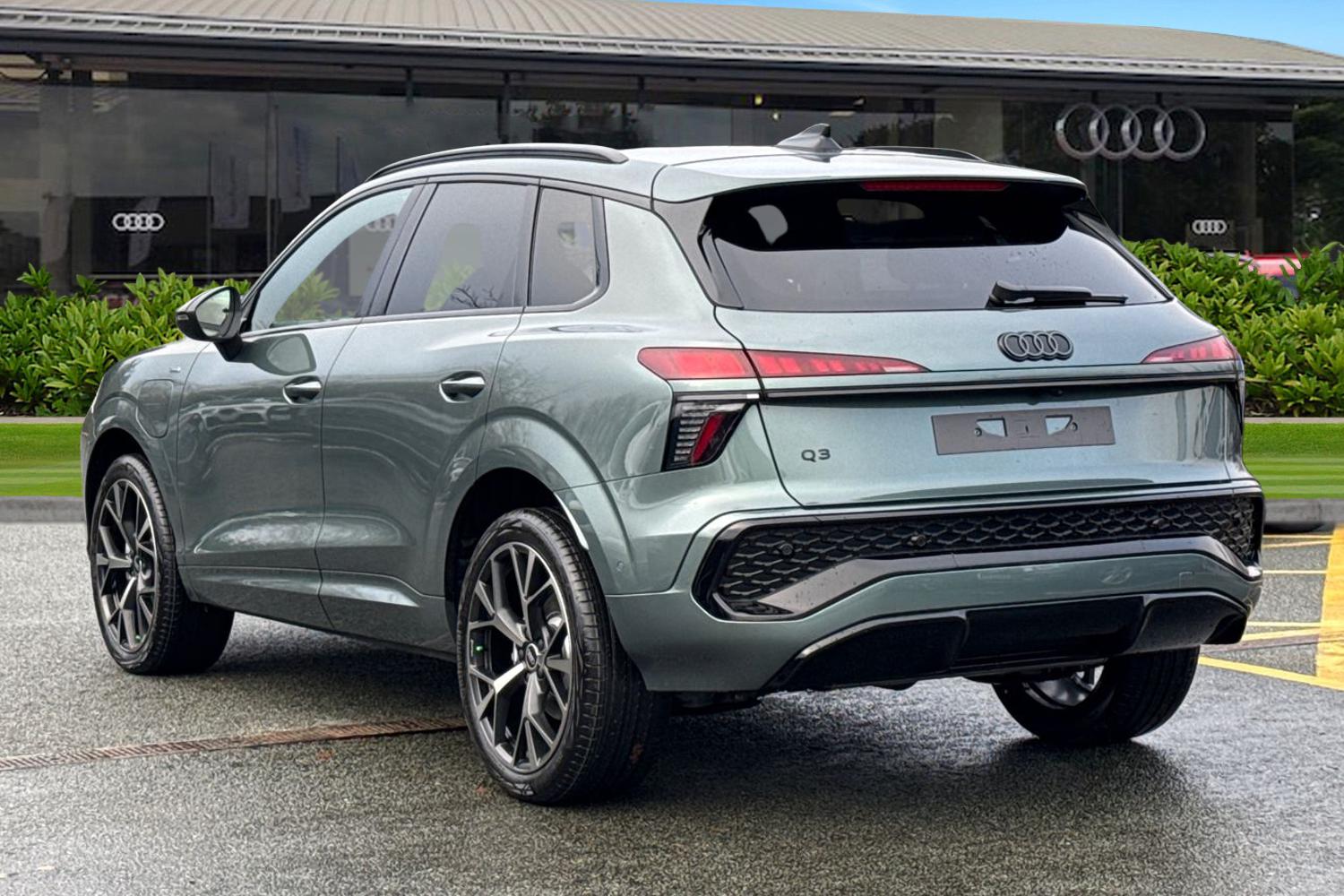 Used Audi Q3 2026 for sale - 77472853: Photo 2