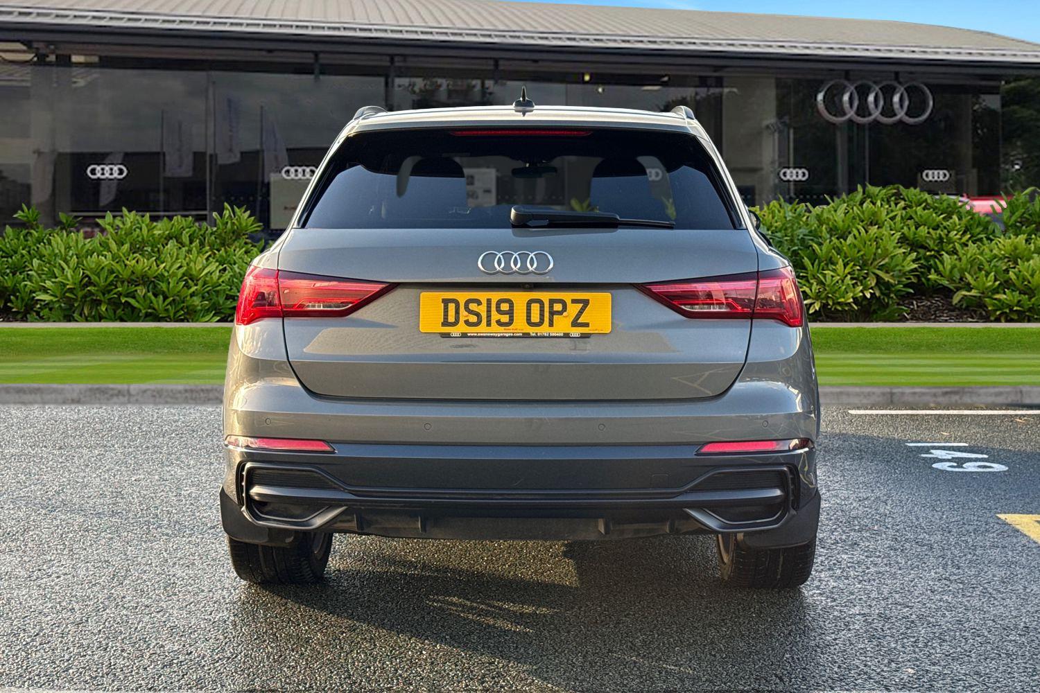 Used Audi Q3 2019 for sale - 76902552: Photo 4