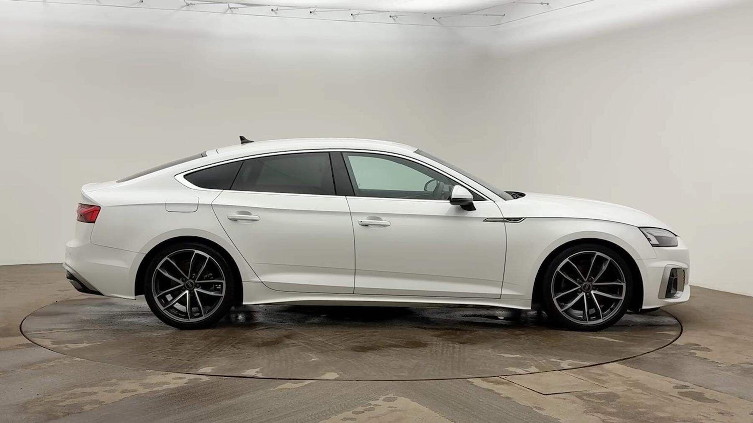 Used Audi A5 2023 for sale - 77733610: Photo 4