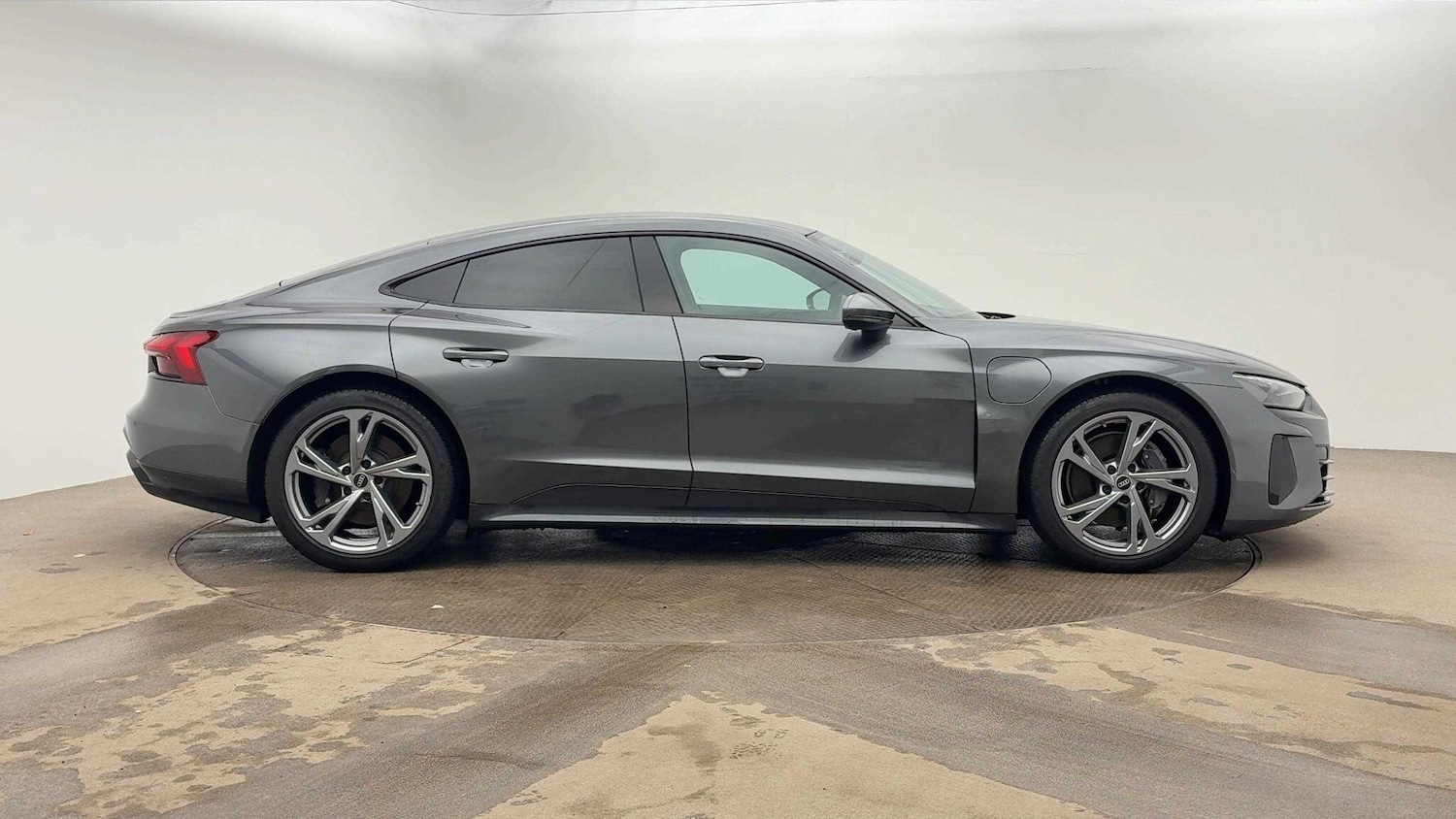 Used Audi e-tron GT 2021 for sale - 77382655: Photo 4