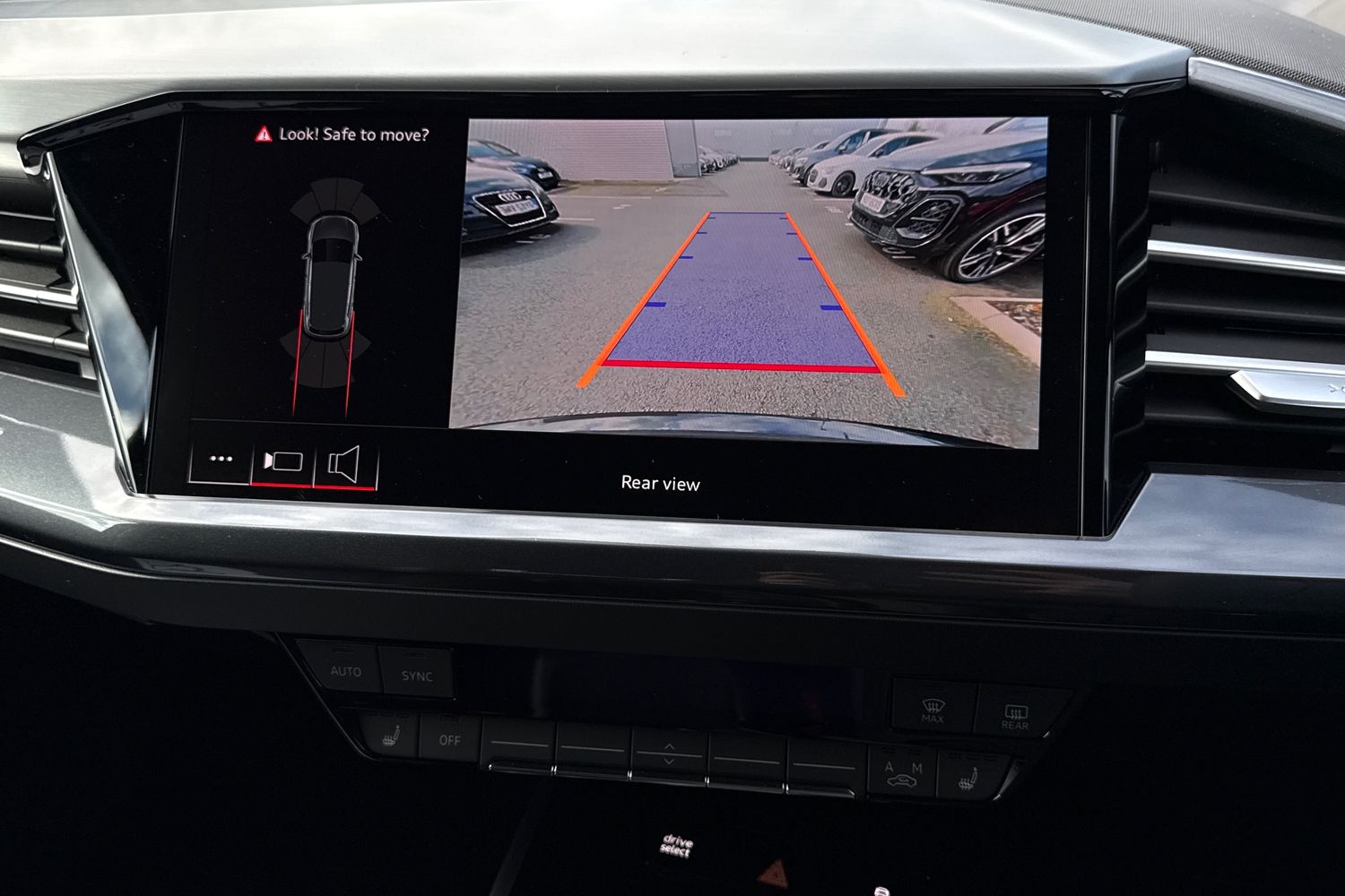 Used Audi Q4 e-tron 2026 for sale - 77135406: Photo 24