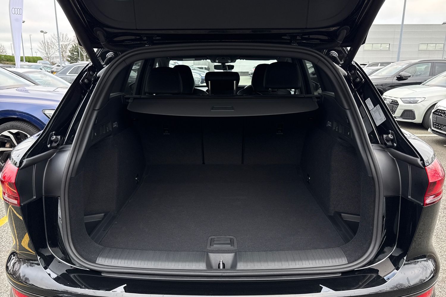 Used Audi Q6 e-tron 2026 for sale - 77294670: Photo 6