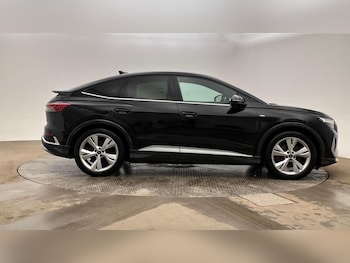 Used Audi Q4 e-tron 2022 for sale - 78541759: Photo
