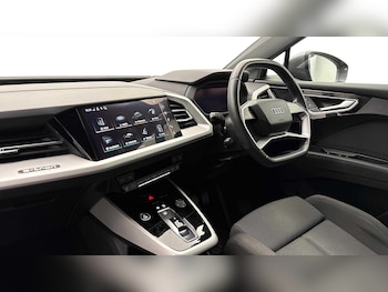 Used Audi Q4 e-tron 2022 for sale - 79112163: Photo