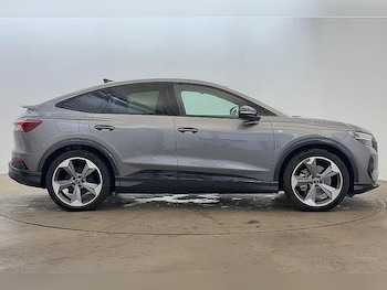 Used Audi Q4 e-tron 2025 for sale - 76171135: Photo 4
