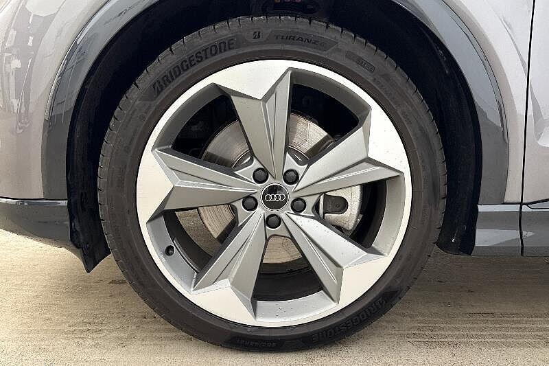 Used Audi Q4 e-tron 2025 for sale - 76171135: Photo 6